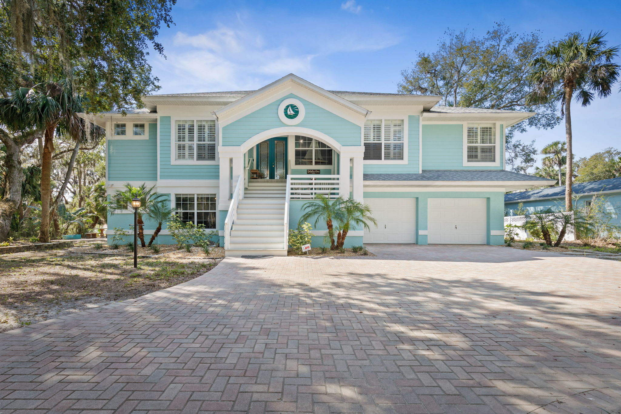 5594 North Oceanshore Boulevard – photo 1