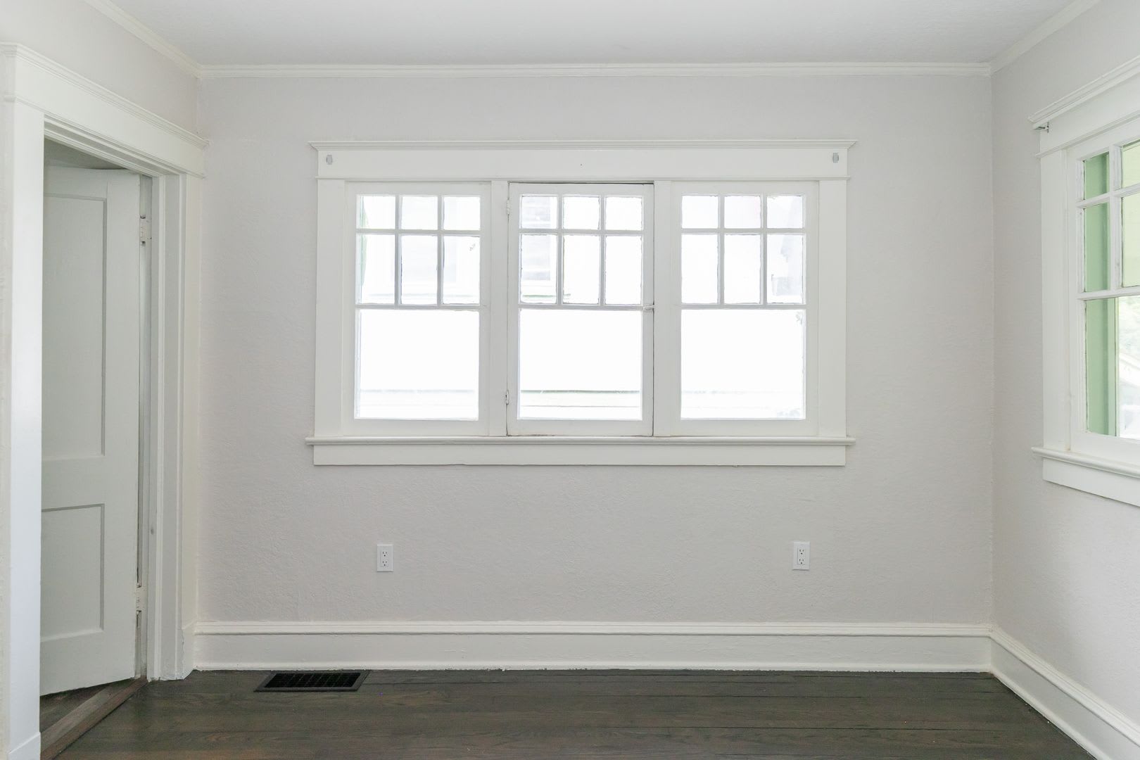 Kansas City 3 Bed 2 Bath Home – photo 2
