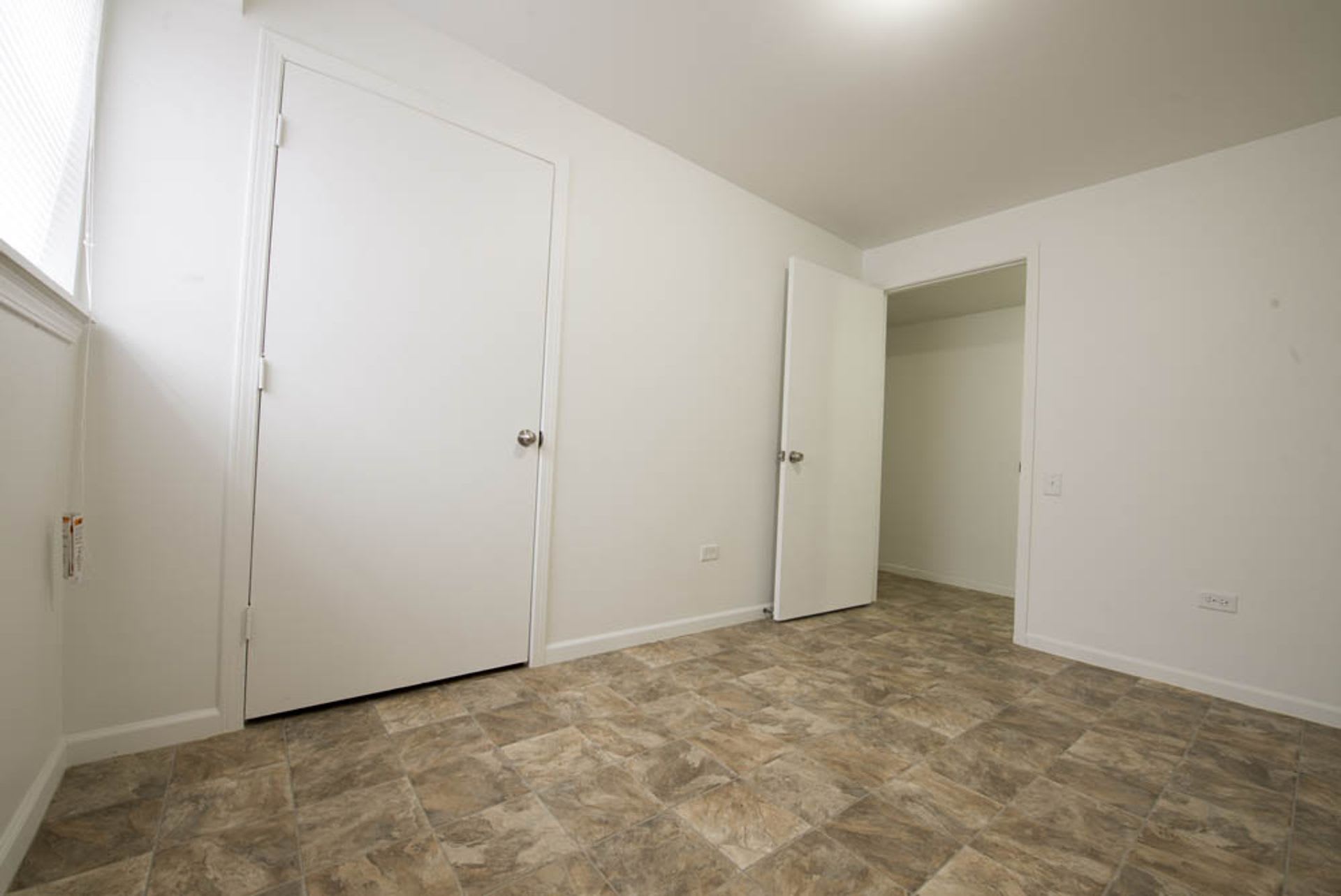 5300 S Michigan Ave – photo 5