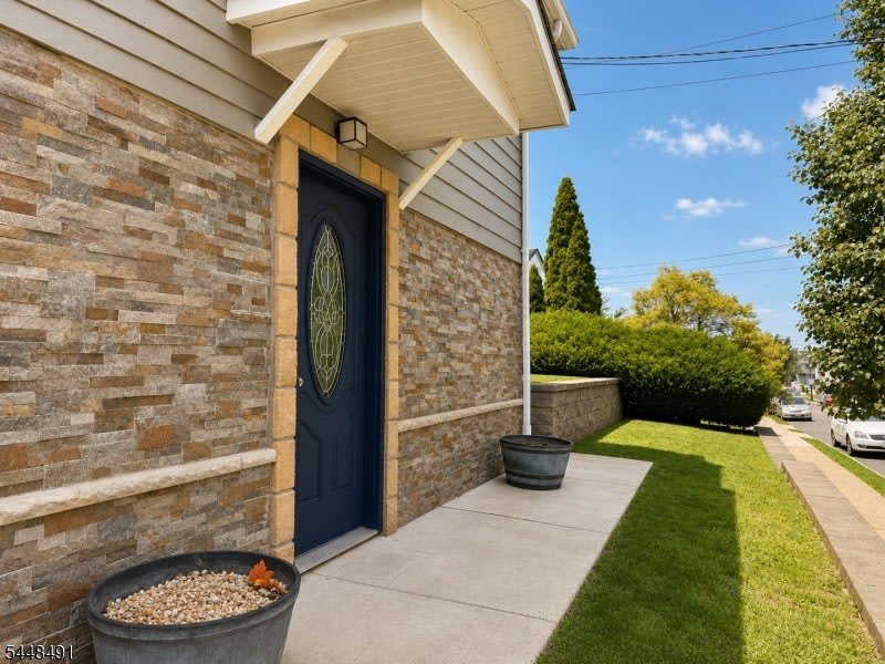 112 Chestnut St – photo 2