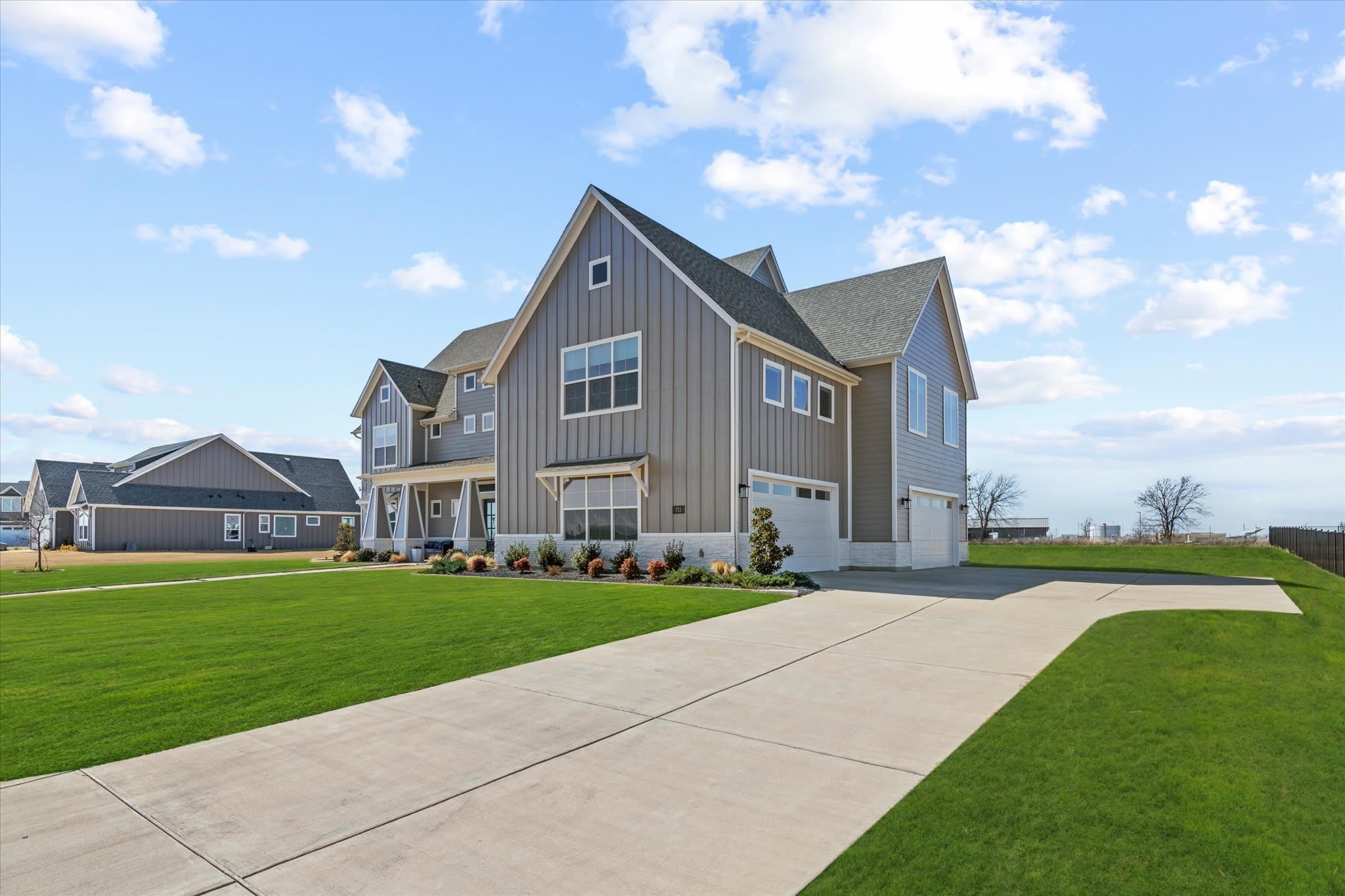 711 Lexington Lane – photo 3