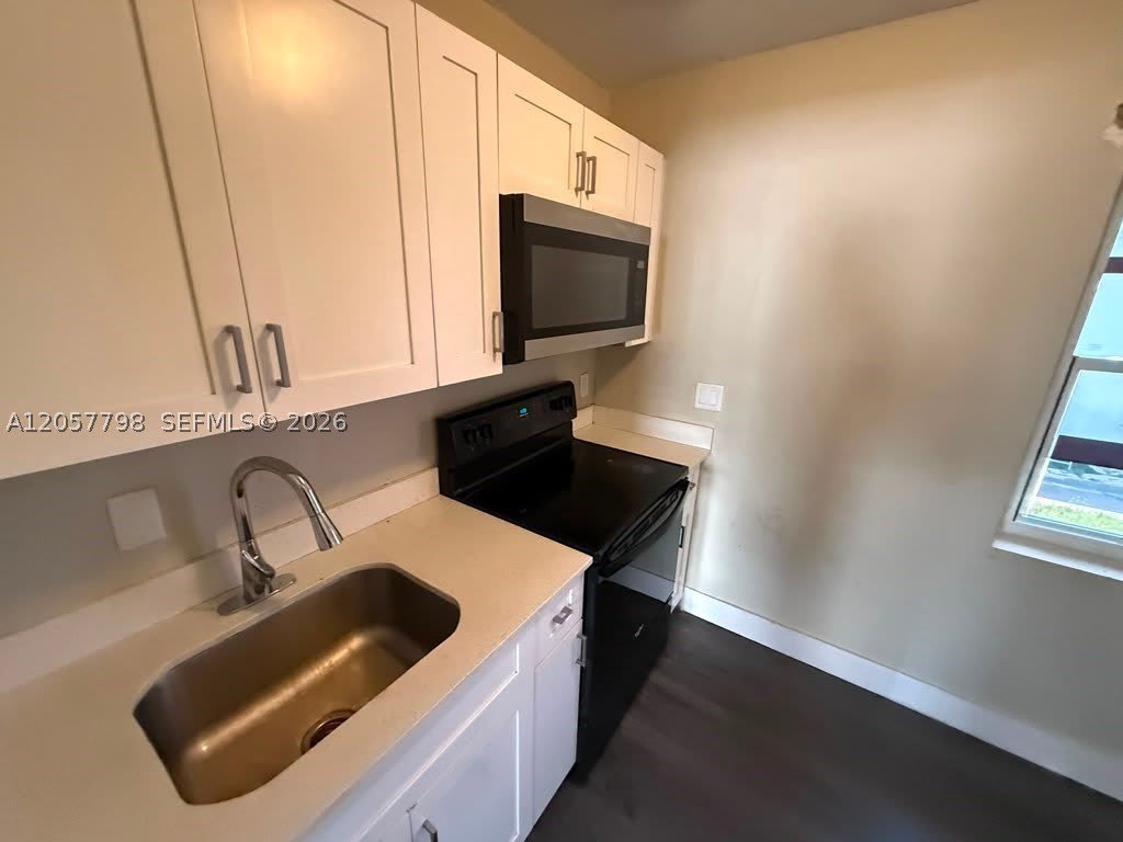 2140 Nw 24Th St – photo 2