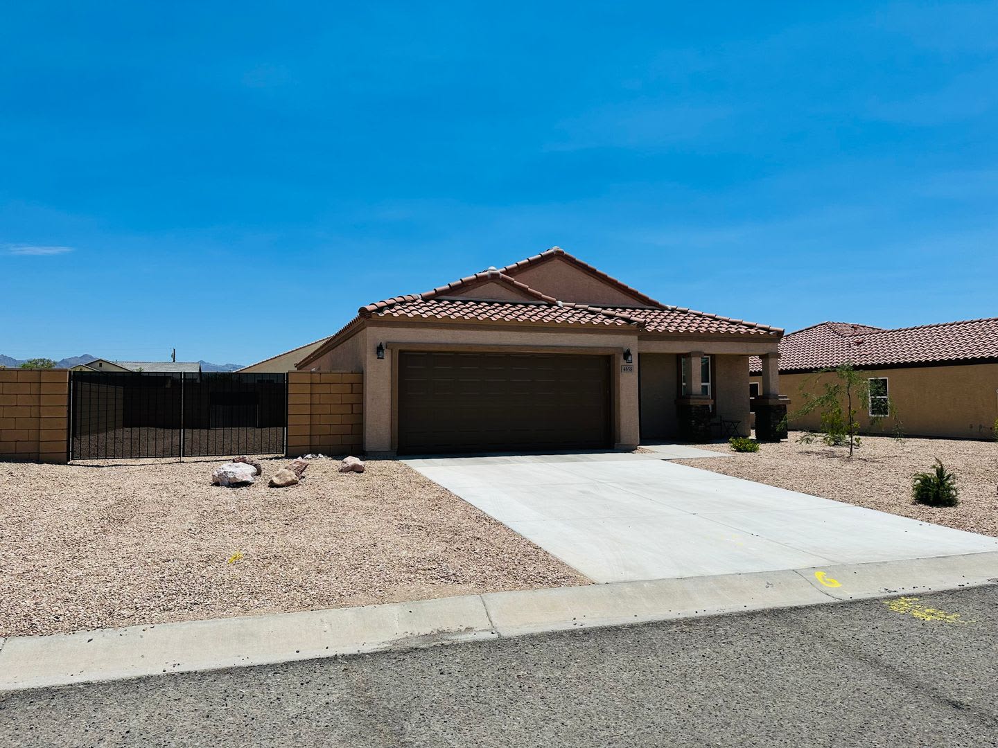 SHORT TERM Fully Furnished 3BD/2BA House for Rent Community Pool and Spa – photo 2