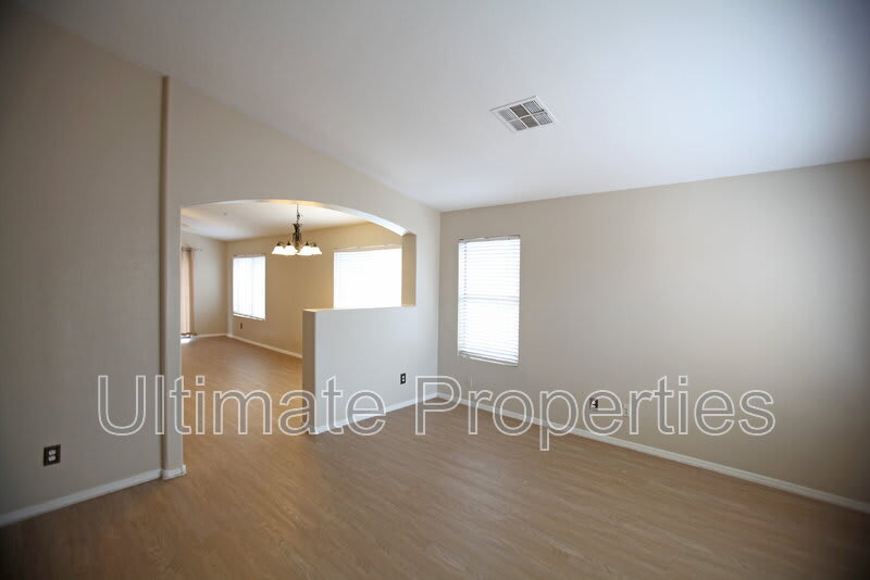 14944 W Maui Ln – photo 3