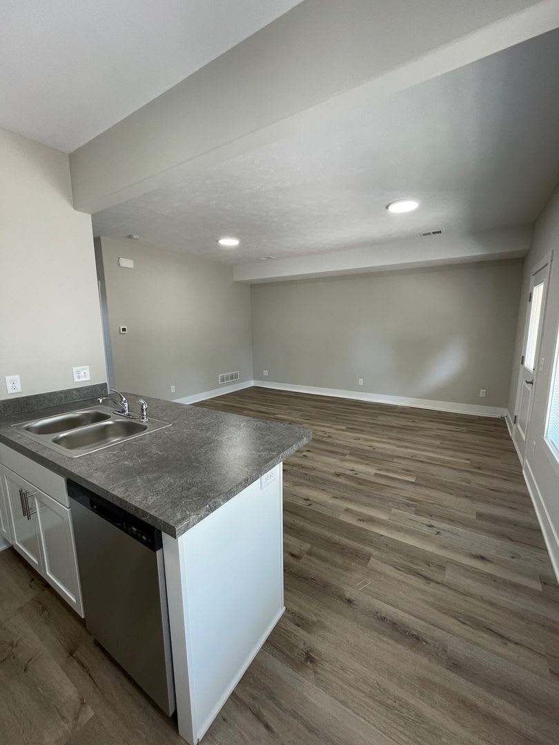 3 bed 2bath – photo 2