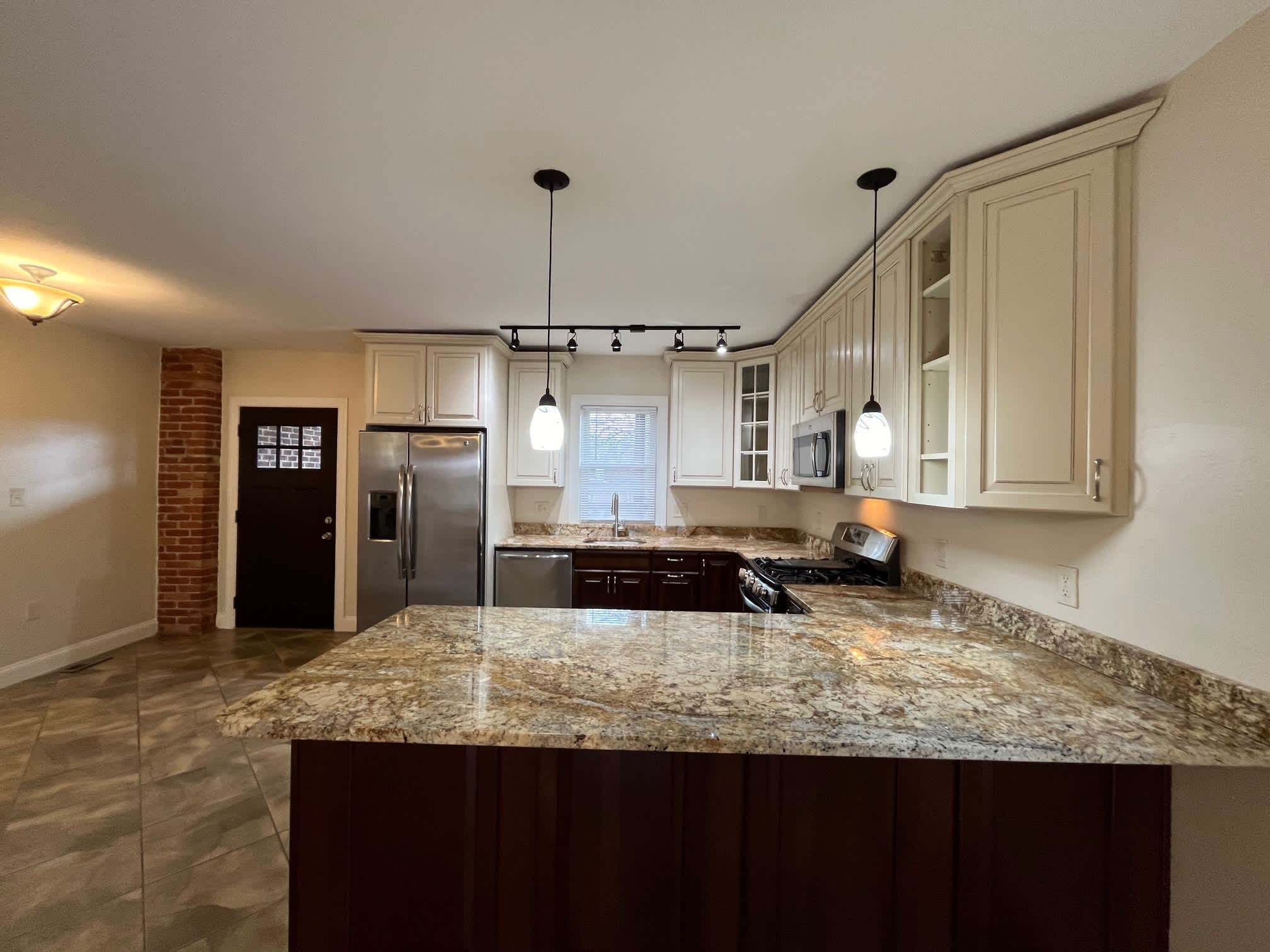 6368 Morrowfield Ave. – photo 1