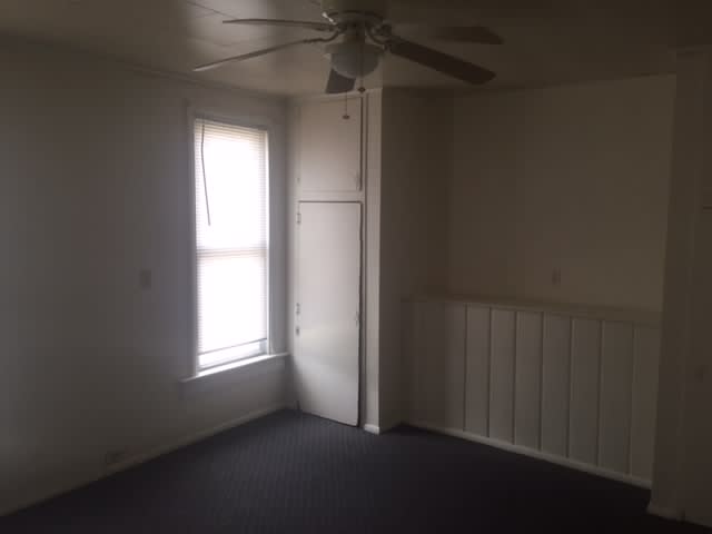 105 Woodward #B – photo 3