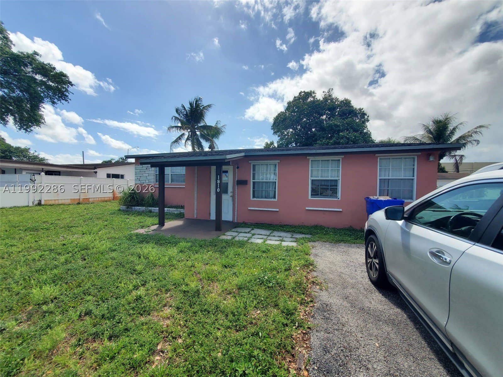 1810 N 62nd Ave – photo 1