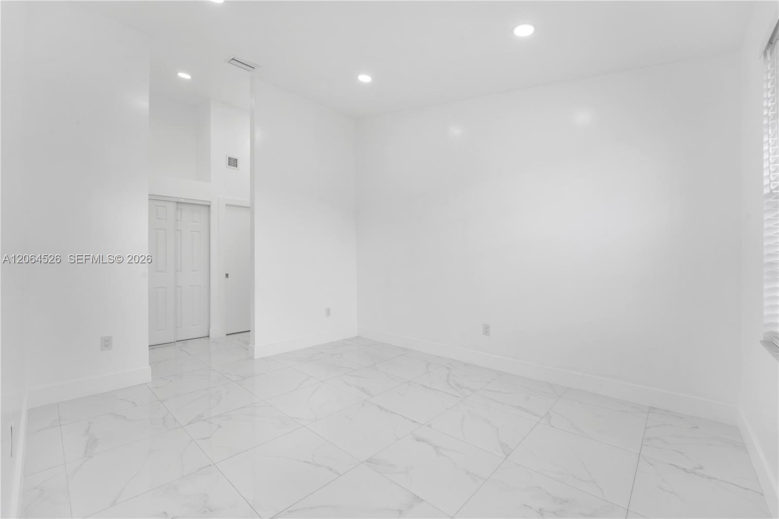 6742 Northwest 188th Terrace – photo 5