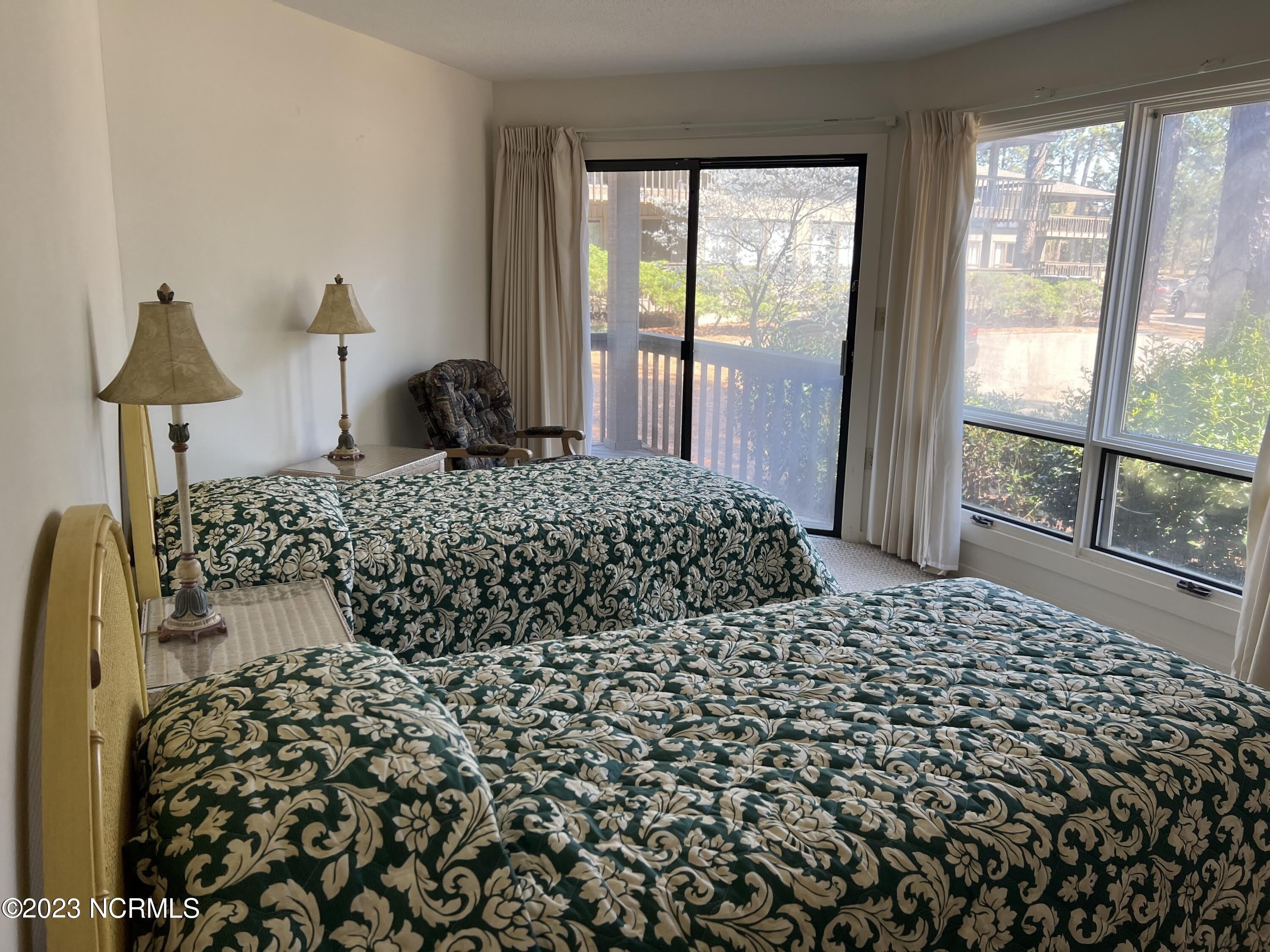 207 Foxkroft Drive – photo 3