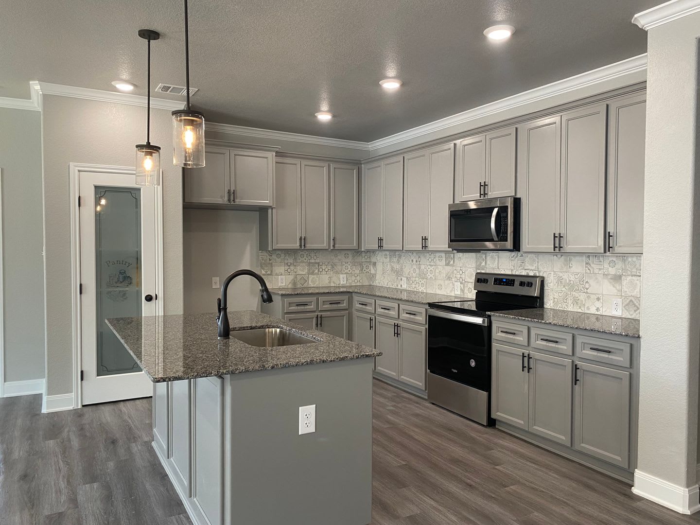 4 BEDROOM, 3 BATH – photo 5