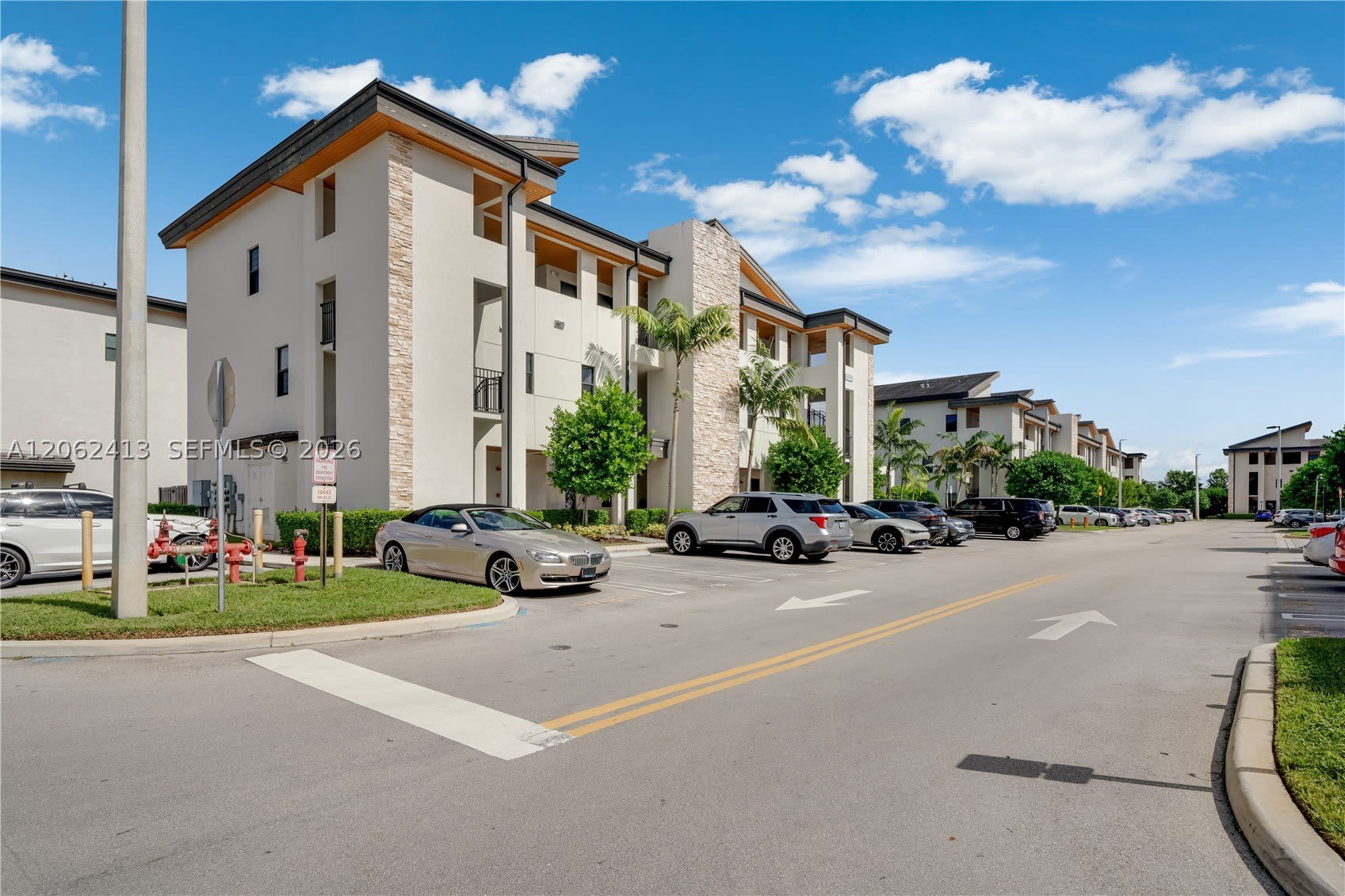 10425 NW 82nd St – photo 3