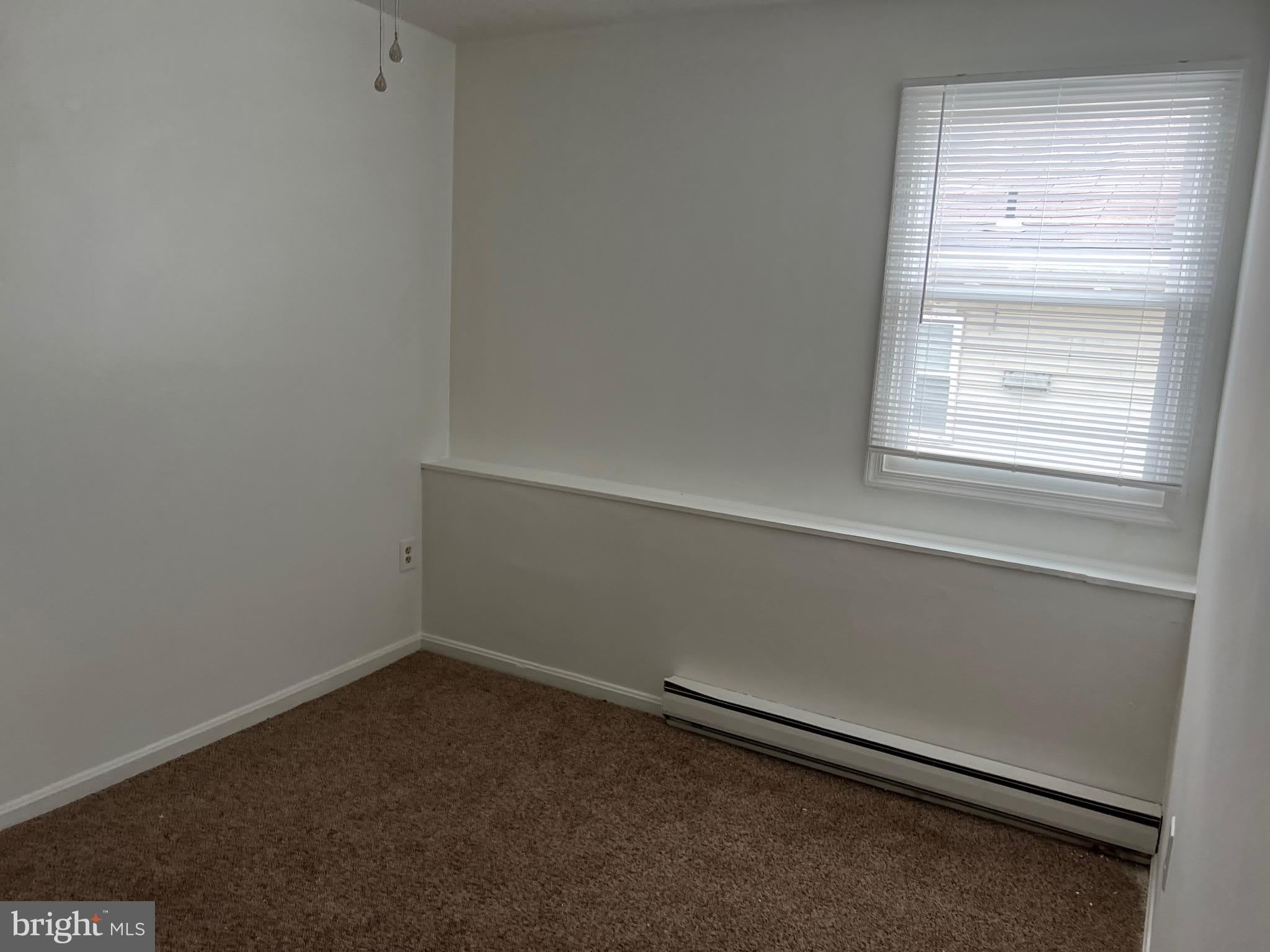 4015 GILL Avenue – photo 4