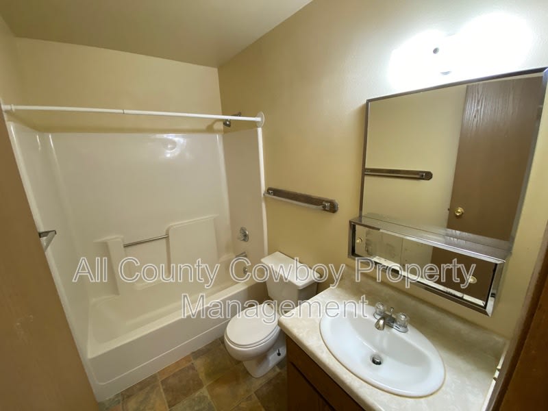 3330 Joanna Brunner St. – photo 4