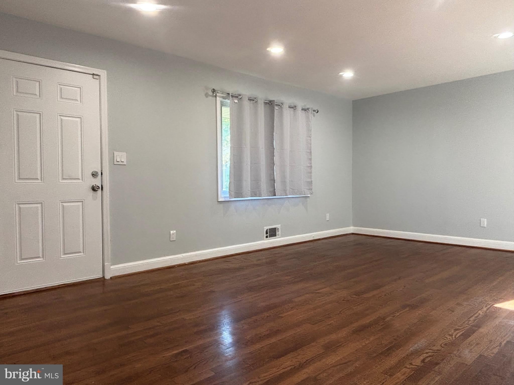 9103 WALLACE Road – photo 3
