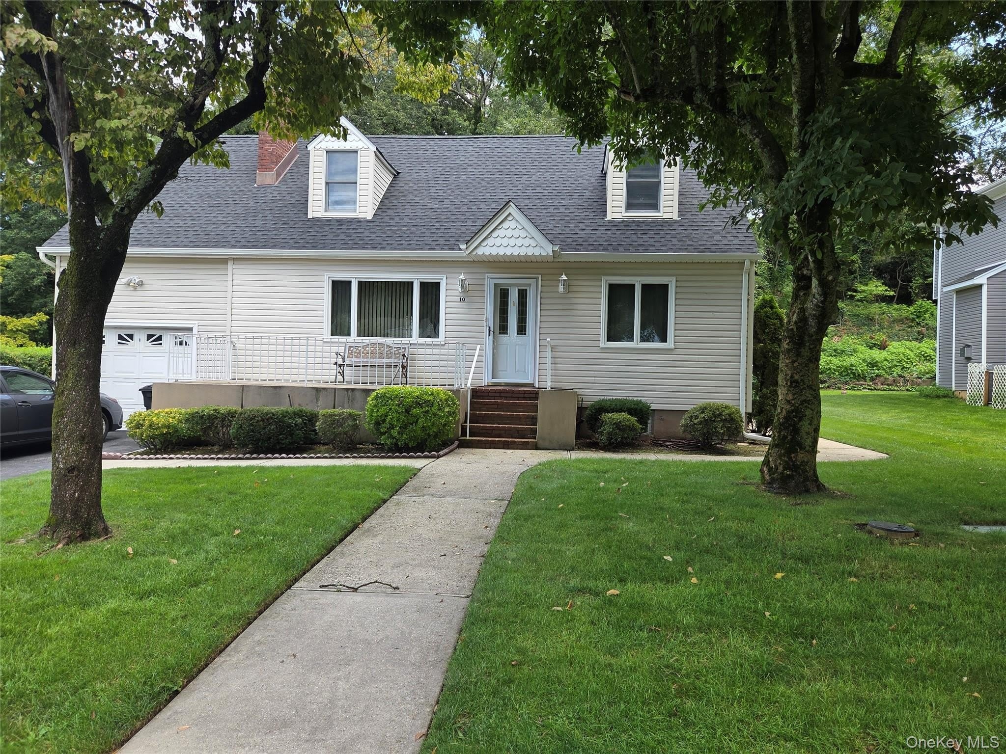 10 Irving Drive – photo 1