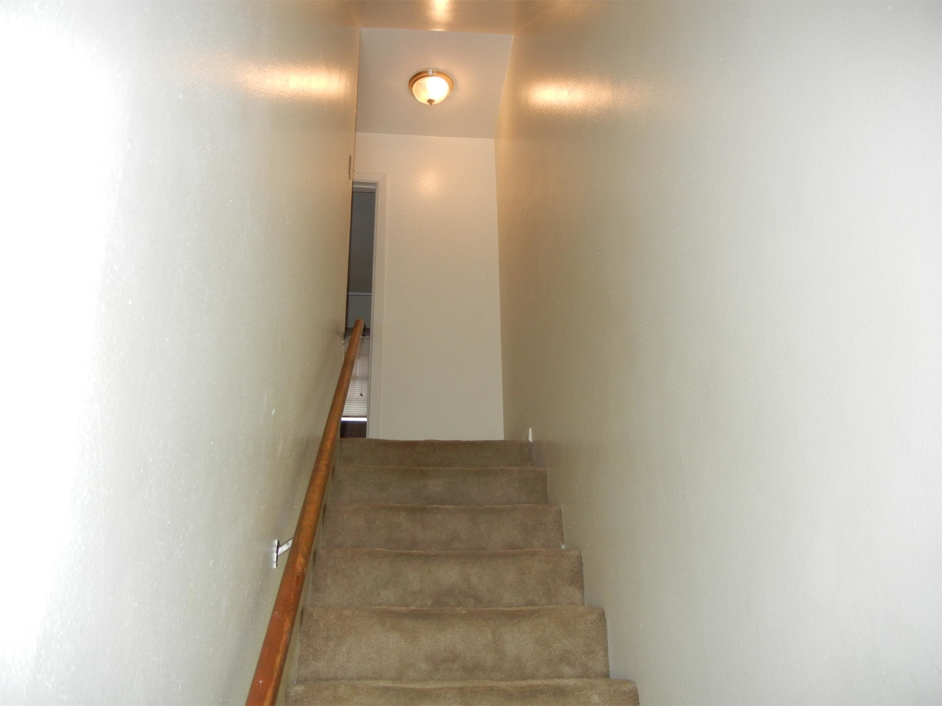 705 S JACKSON ST APT 11 – photo 2