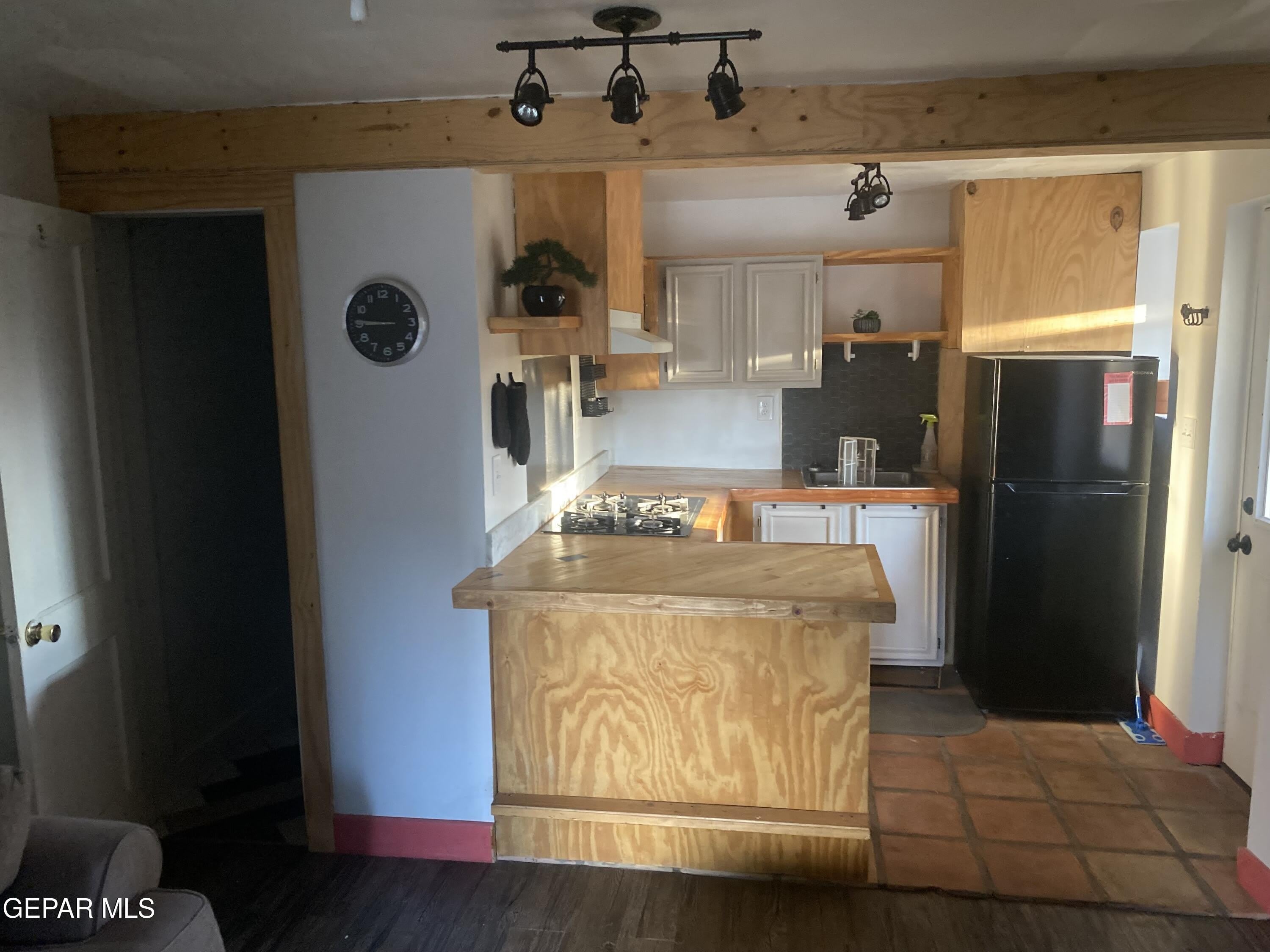 4004 Trowbridge – photo 2