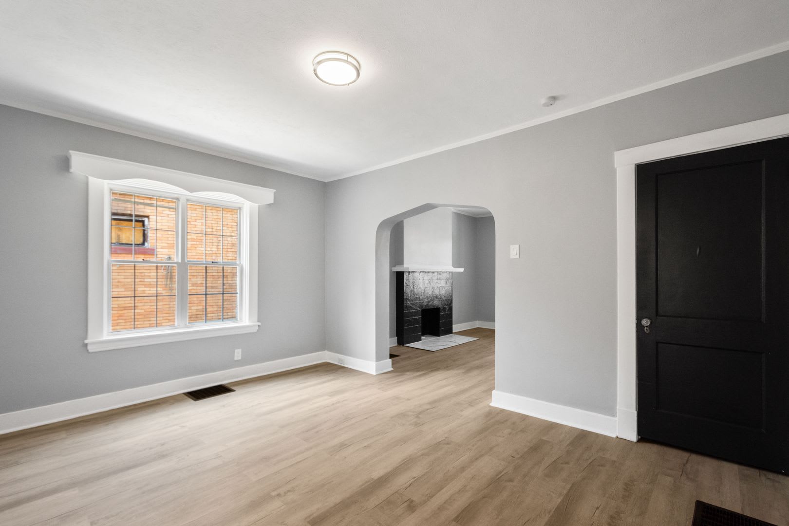 Stunning 2 bedroom home in Carrick available October 1st! – photo 5