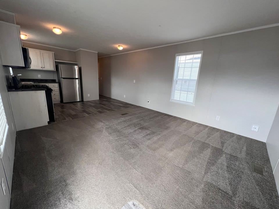 2402 Catalpa St – photo 2