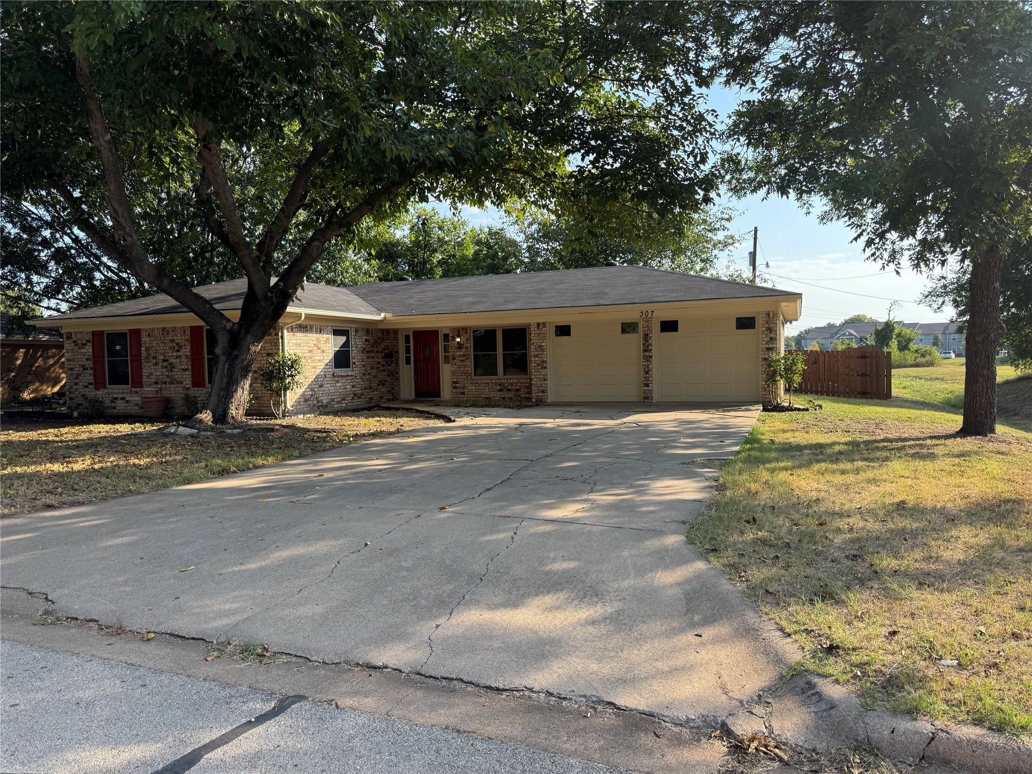 307 Ables Street – photo 3