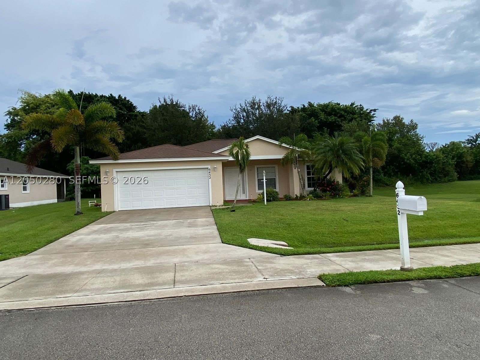 6432 Las Palmas Way – photo 1
