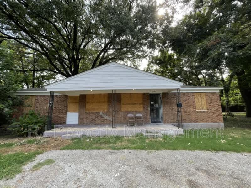 1766 Cincinnati Rd – photo 1