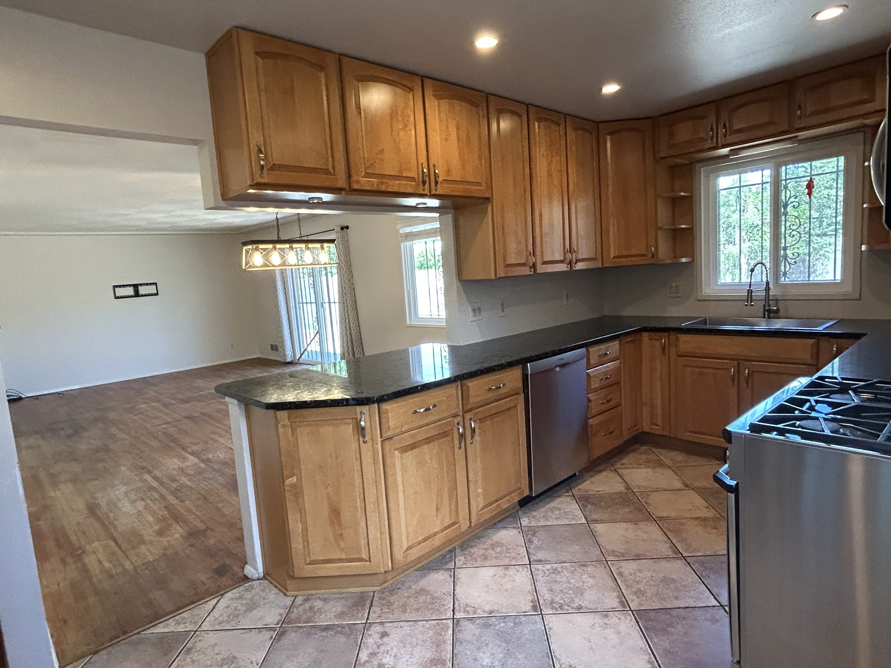 2712 Palomas Drive Northeast – photo 3