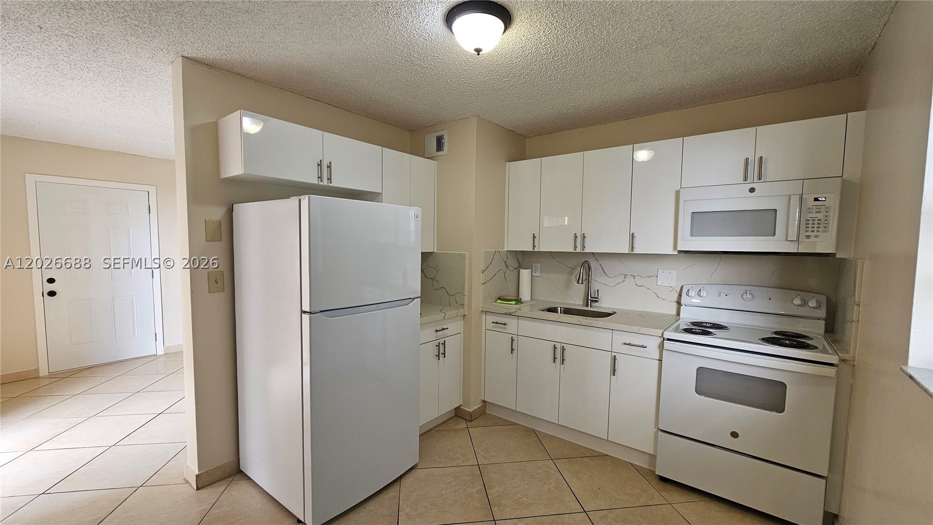 1235 NW 6th St – photo 2