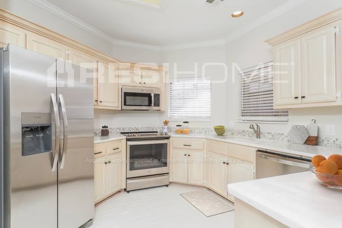 11908 Barrywood Drive – photo 2