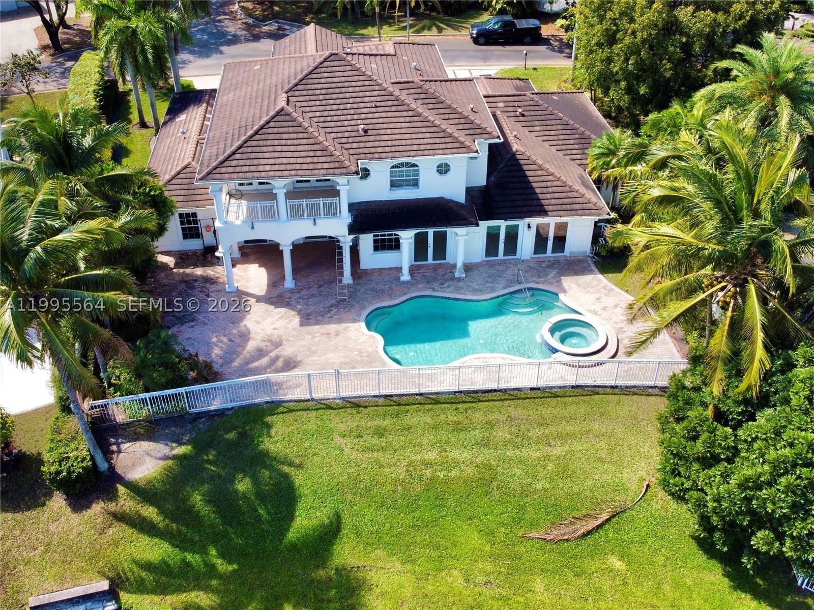 5023 NW 94th Doral Pl – photo 1