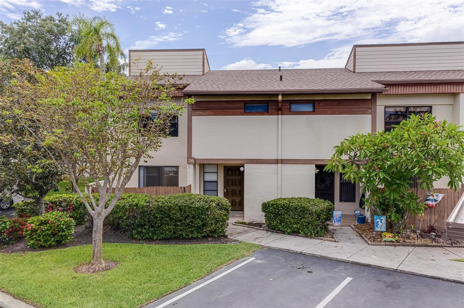 9209 SEMINOLE Boulevard – photo 1