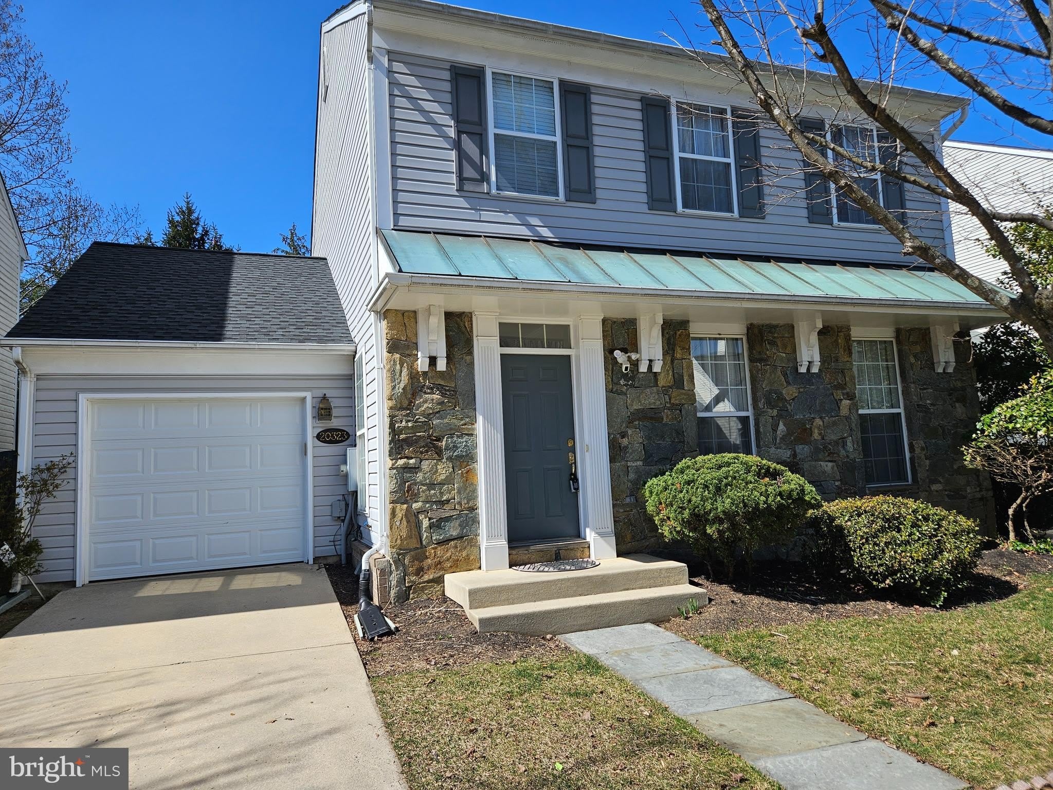 20323 SWALLOW POINT Road – photo 1