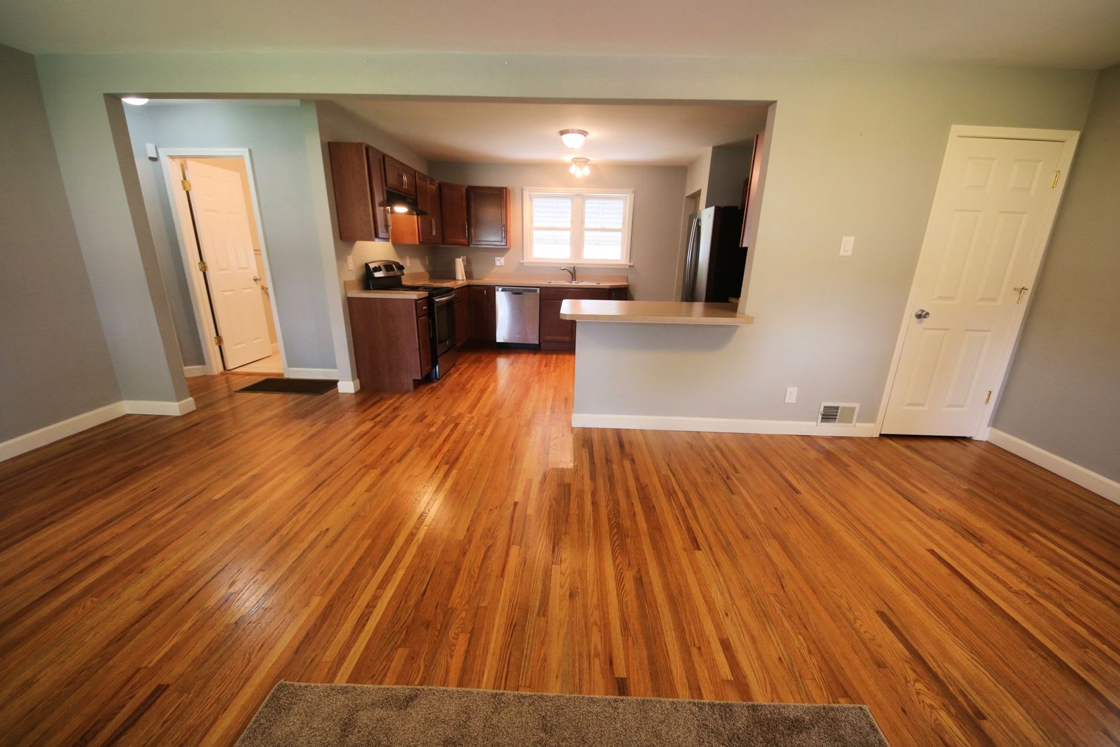 Beautiful 2 Bed/2 Bath Home for Rent – photo 5