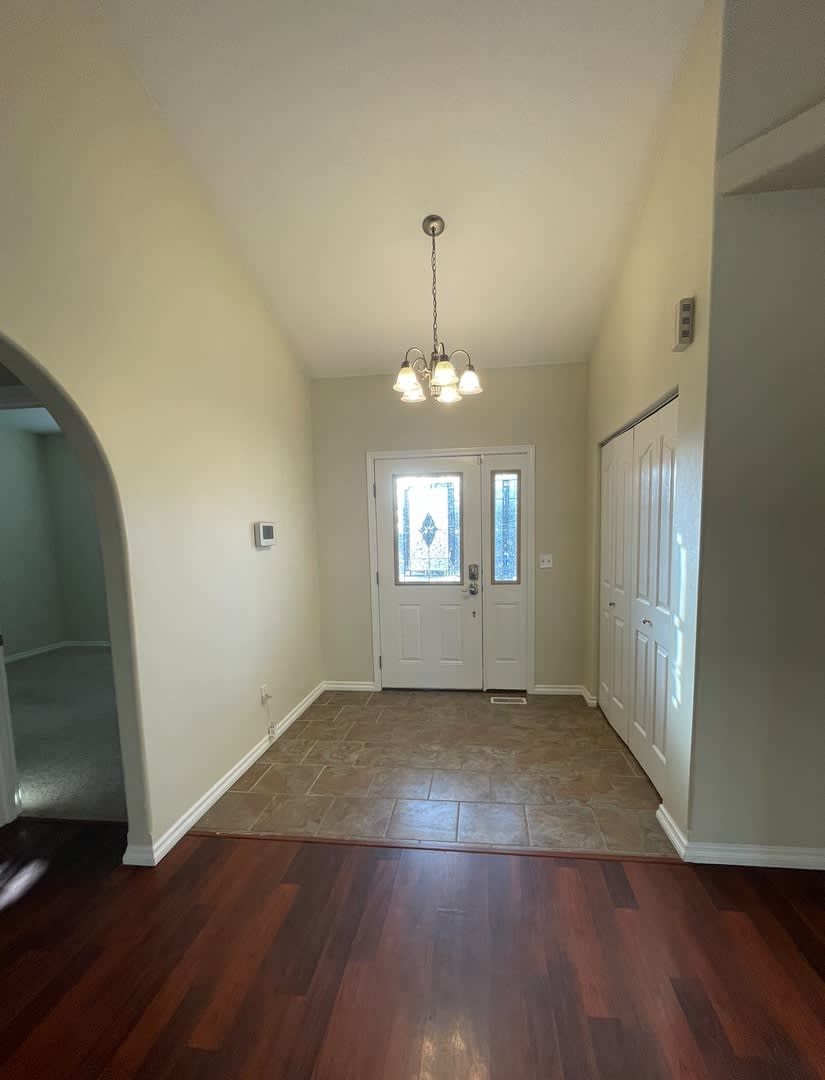 Private and conveniently located 3 bedroom/ 2 bath Ranch home with oversize 2 car garage on over an acre! – photo 3