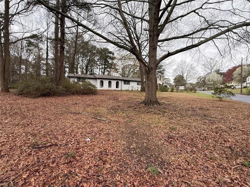1055 Pinecrest Drive – photo 4