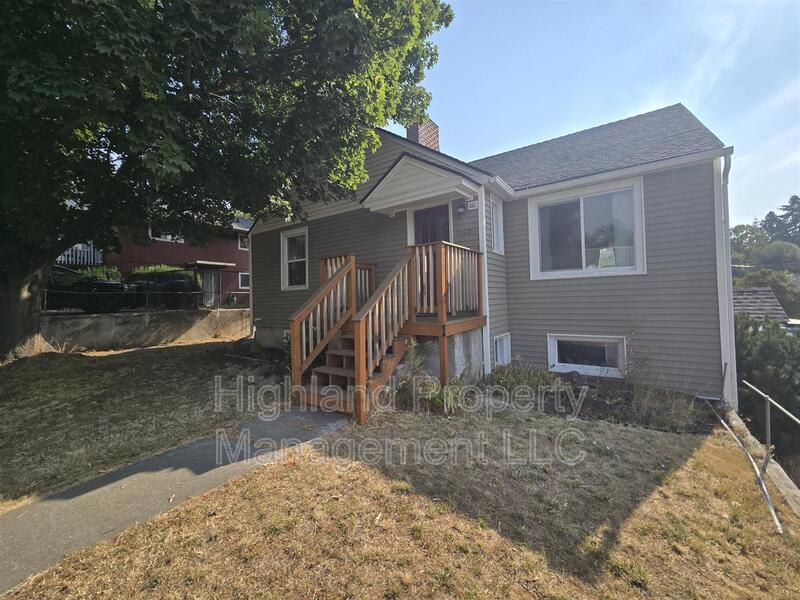 1160 NE Lake St – photo 1
