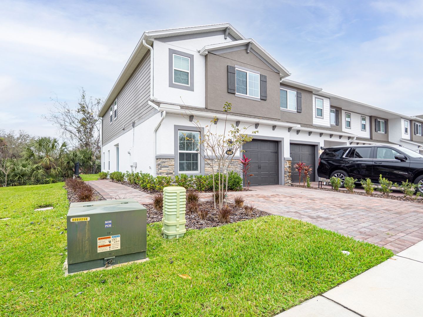 Spacious 4BR/3 Baths Townhome in Oviedo – photo 2