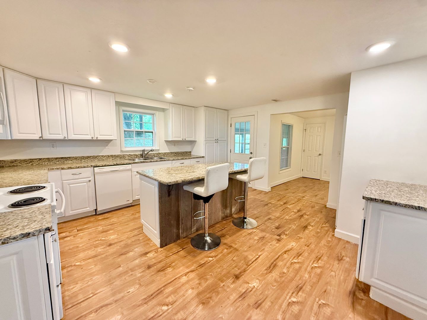 5222 Old Niles Ferry Road Maryville, TN 37801 – photo 2