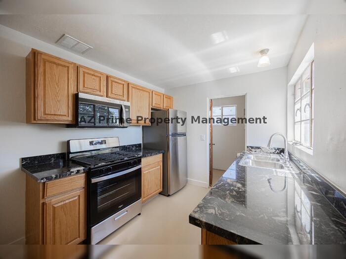 2449 East Fairmount Avenue – photo 5