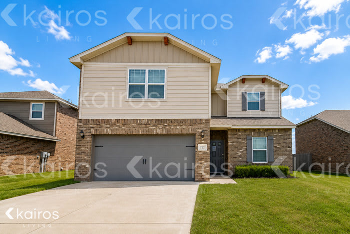 712 Saint James Place – photo 1