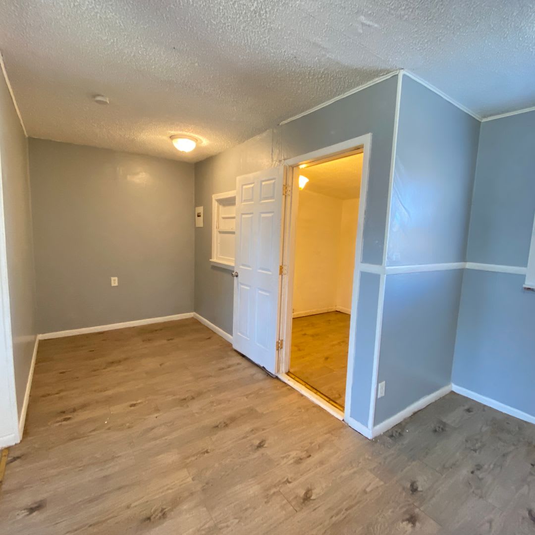 Handyman Special 0 First Month S Rent You Fix You Save Big Ext 2 – photo 4