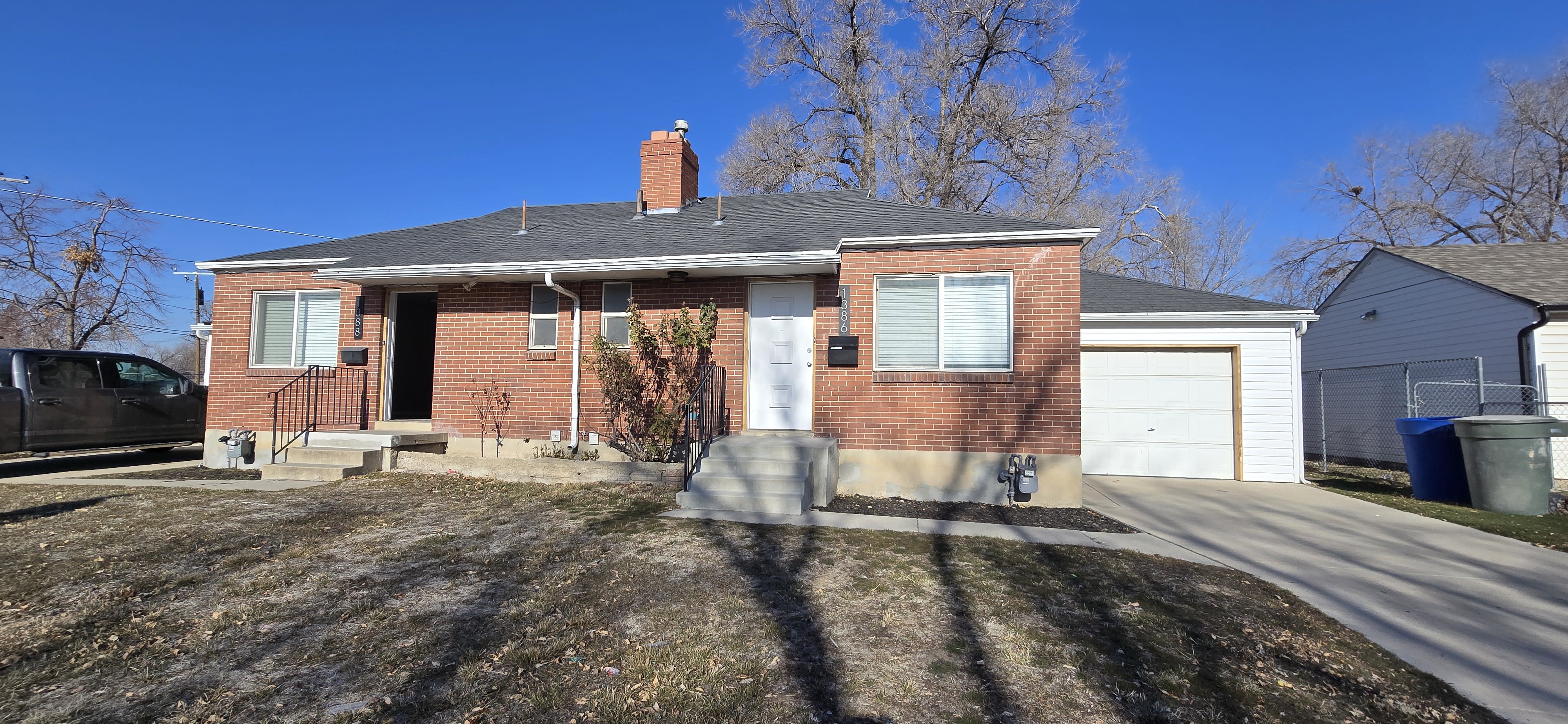 1388 Glenrose Dr S – photo 1