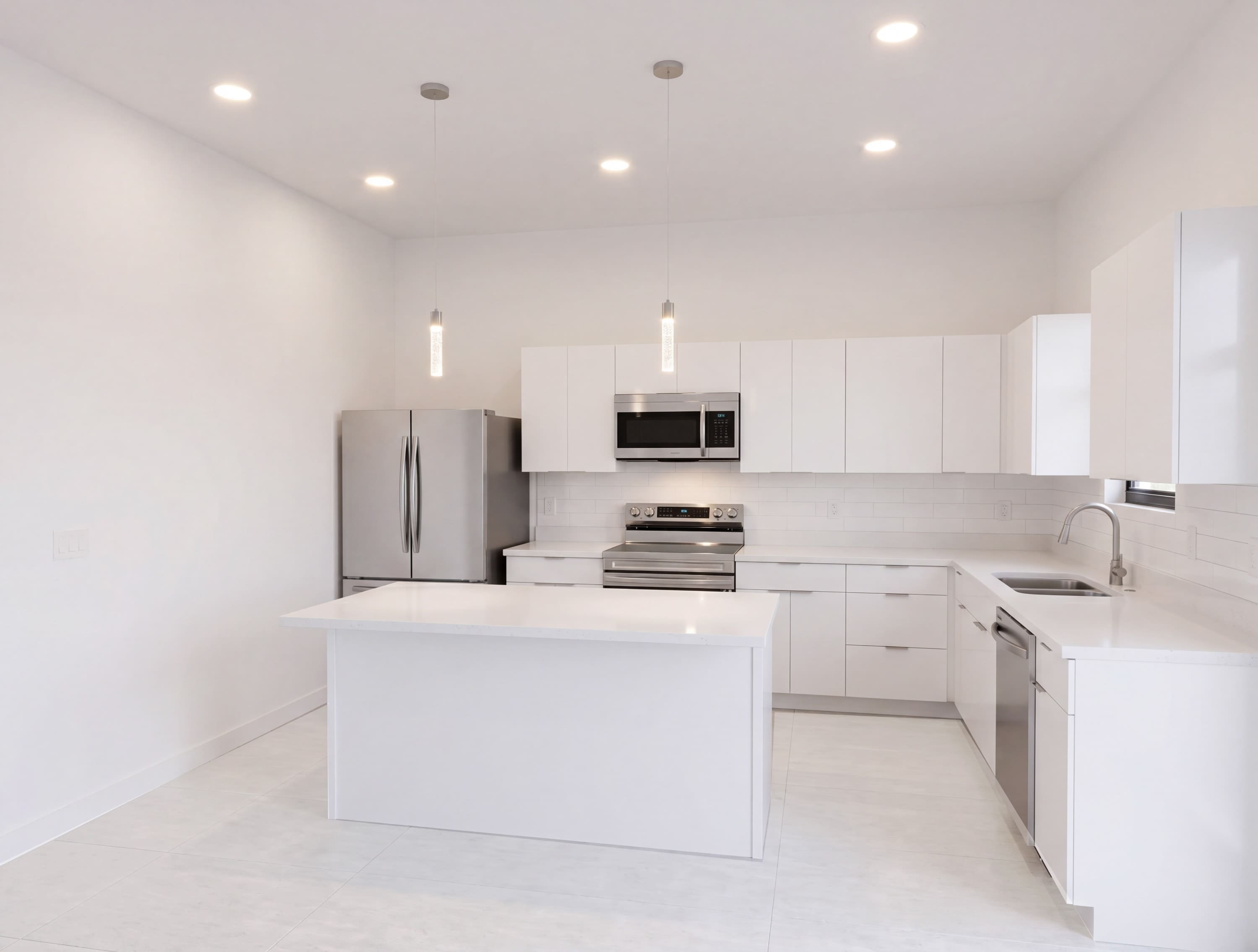 4333 Northwest 34th – photo 3