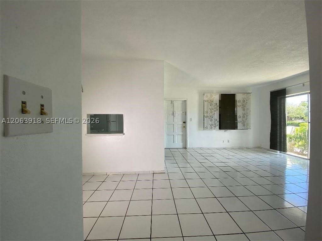 1855 Plunkett St – photo 4