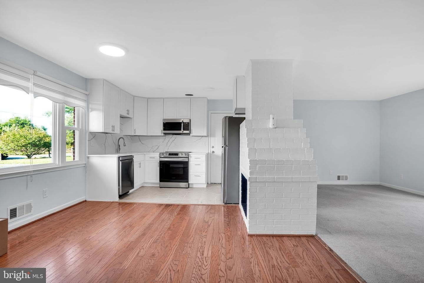 13209 THORNTON DR – photo 3