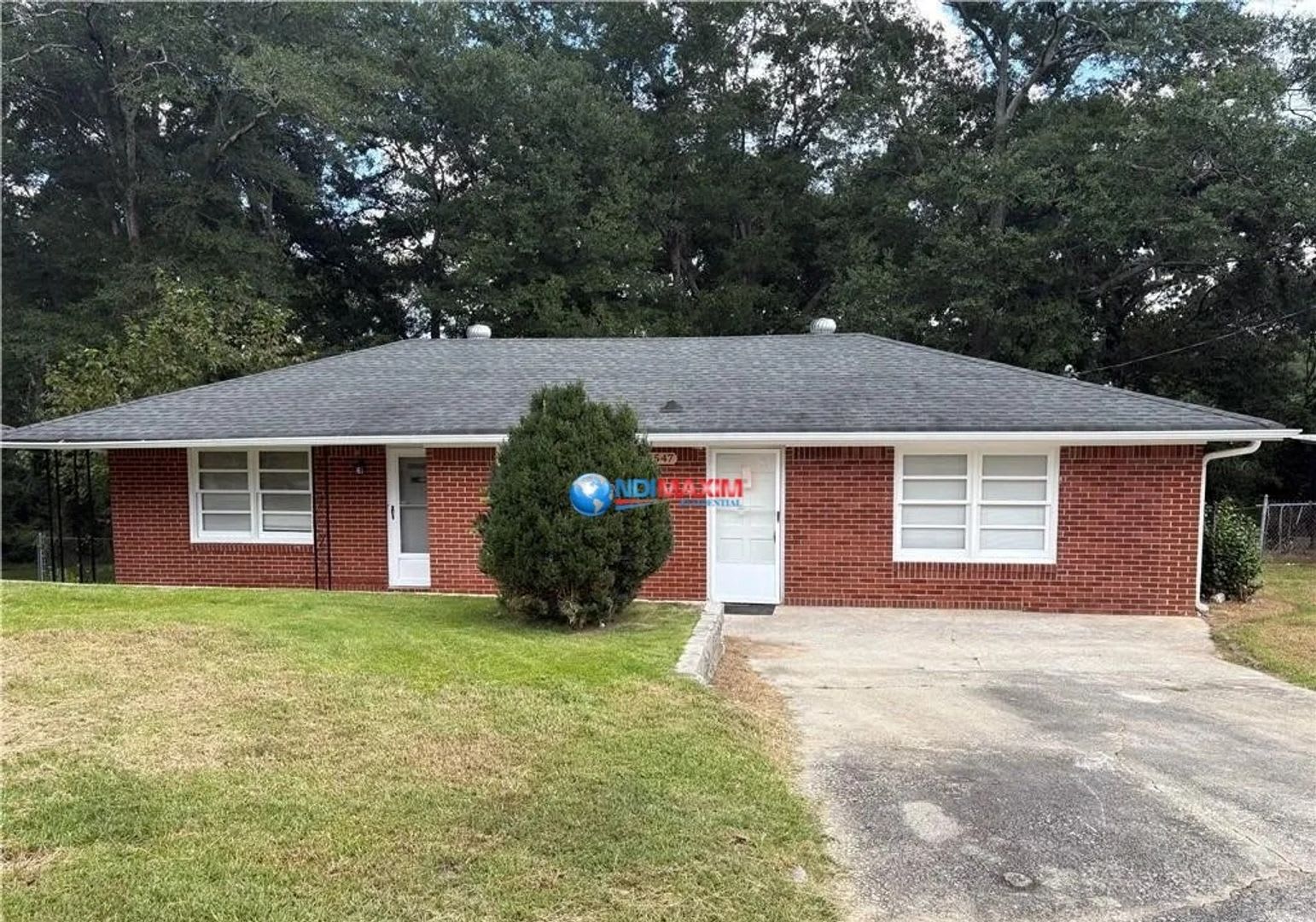 Fully RENOVATED 4-bedroom ranch in Conyers – photo 1