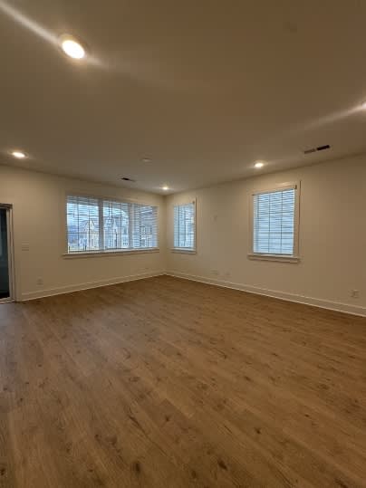 504 Edwin Street – photo 2