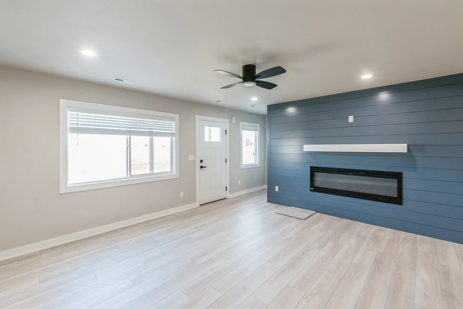 14216 Springbrook Trail – photo 3