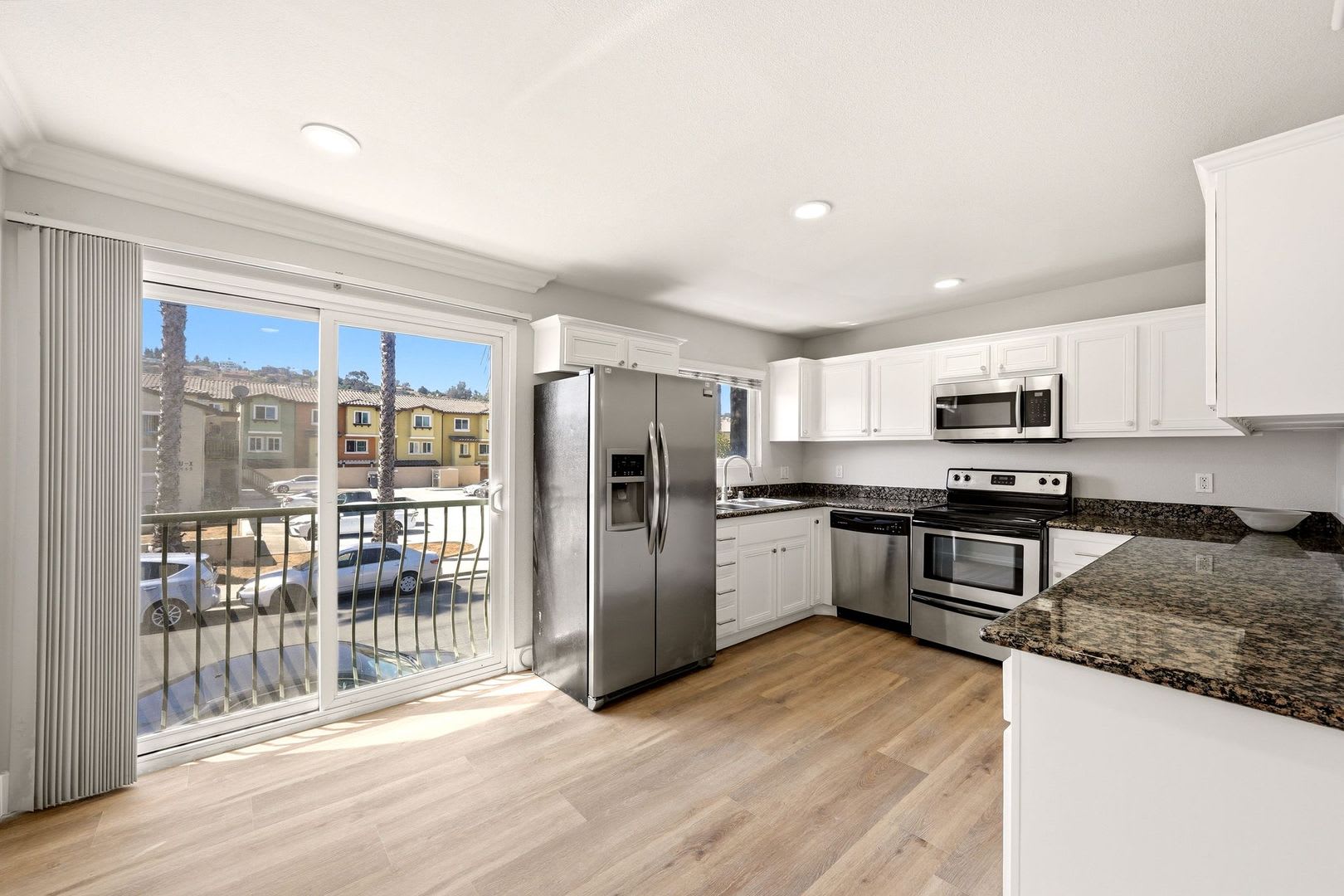COMPLETELY UPGRADED 3 Bedroom 2 Bath Condo w/ Laundry and Garage. MUST SEE!!! – photo 5